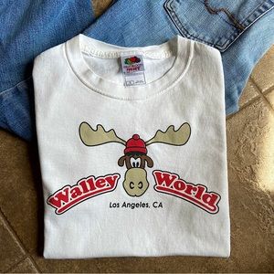 Never Worn - Unisex - Wally World T-Shirt